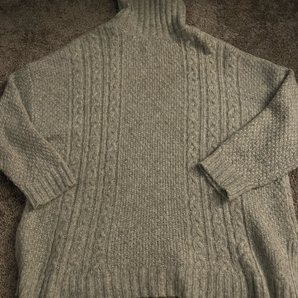 Aerie sweater